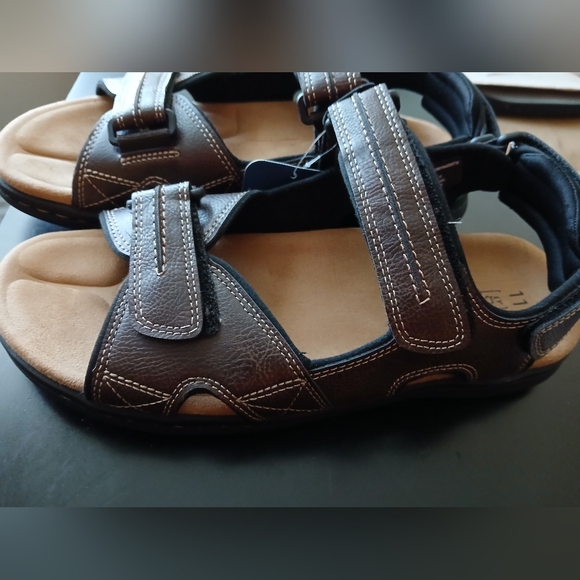Mens Sandals- Size 11 Nwt - Picture 2 of 2